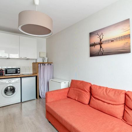 Studio Folleto - Welkeys Apartment Lyon Bagian luar foto
