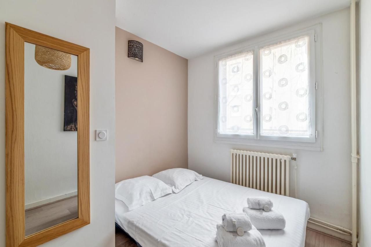 Studio Folleto - Welkeys Apartment Lyon Bagian luar foto